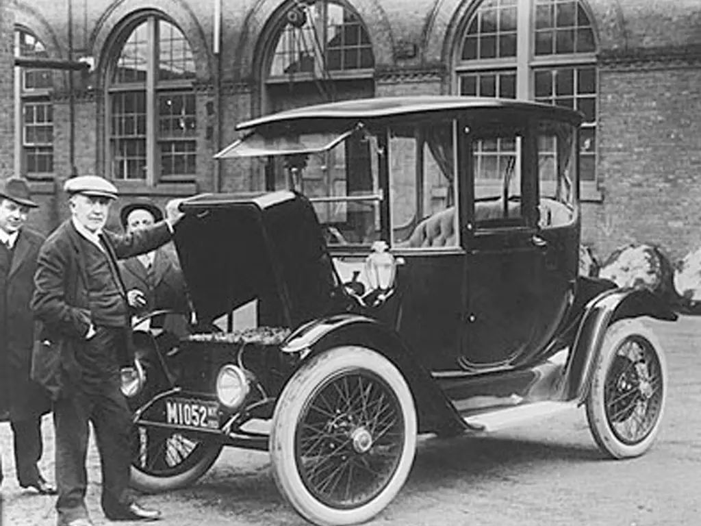 Thomas Edison and electric car
